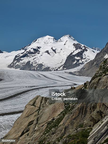 Maestoso Monte Eiger E Monte Mönch - Fotografie stock e altre immagini di Alpi - Alpi, Alpinismo, Ambientazione esterna