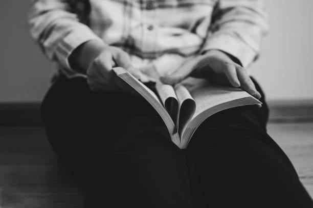 istock Heart-shaped pages of the book. Black and white 1504022005