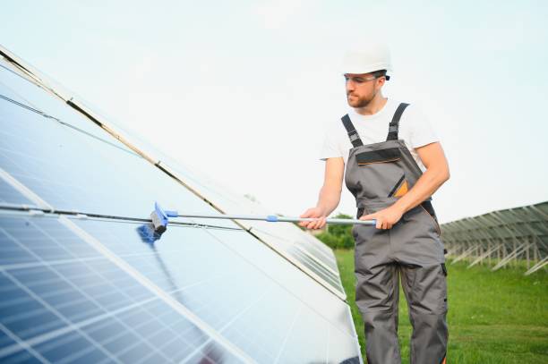 istock man cleaning, solar power washing 1504063731