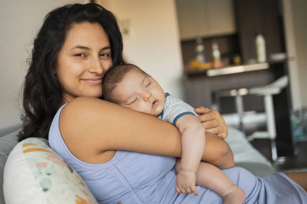 istock Mother and baby at home 1504155968