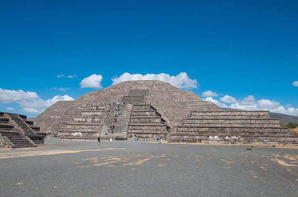 istock The Sun Pyramid at Teotihuacan in Mexico 150475570