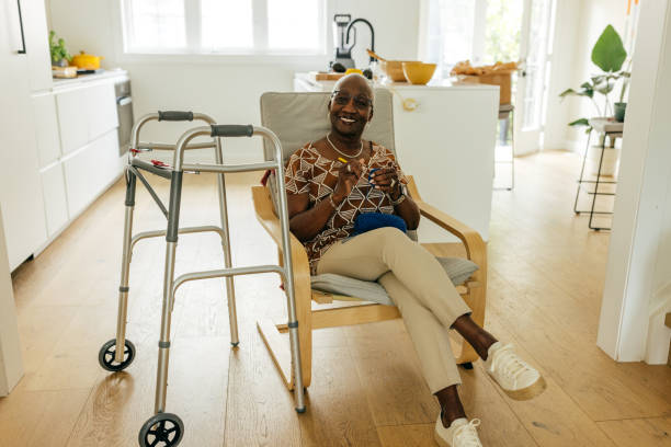 istock ENJOYABLE ACTIVITIES FOR SENIORS WITH LIMITED MOBILITY 1504764165