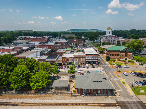 An aerial view of the charming town of Cartersville, Georgia.