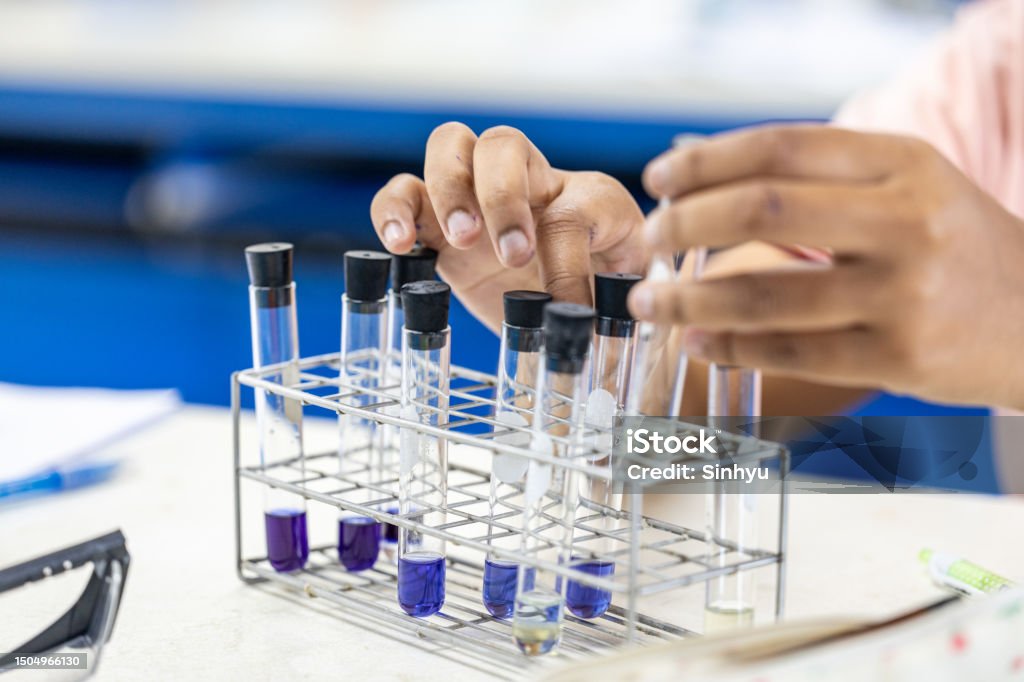 Sample Extraction Lab Solvent Extraction System For Samples In The Laboratory Stock Photo ...