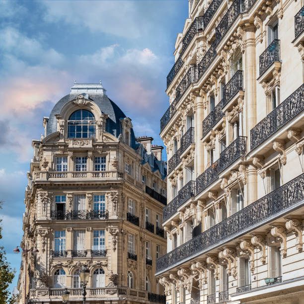 istock Paris, beautiful buildings, Haussmann facades 1505120920