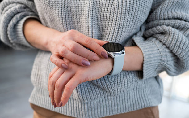 istock Person with smart watch 1505793066