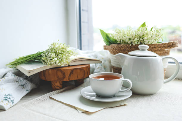 istock Cup of hot tea and spring home interior. good morning concept 1505830697