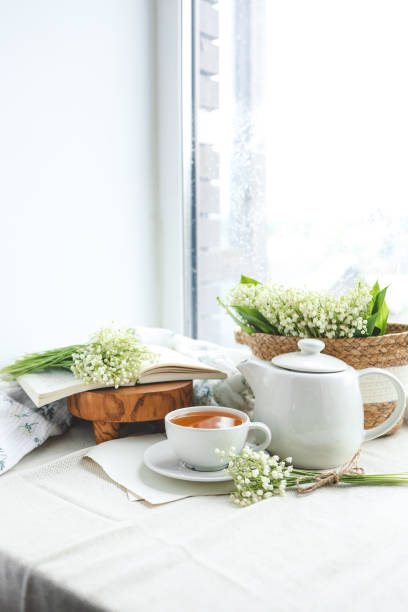 istock Cup of hot tea and spring home interior. good morning concept 1505830704