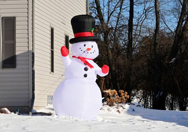 istock Inflatable Snowman Outdoors 1506203010