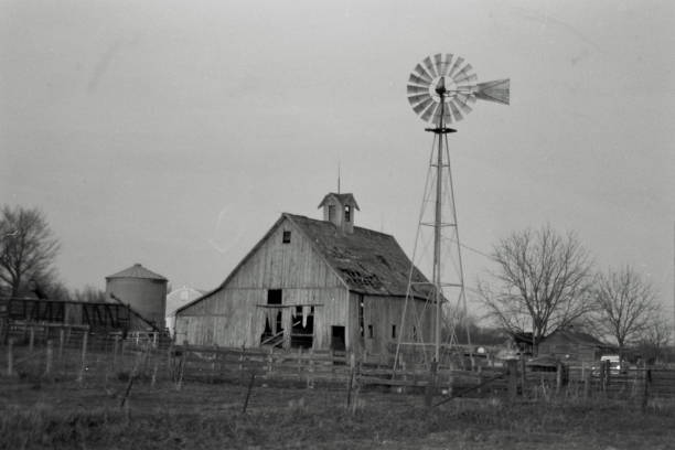 Dilapidated Iowa Barn 1