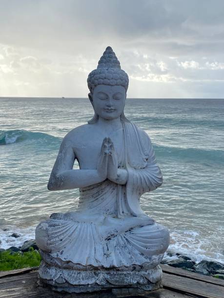 istock Buddha with the sea behind 1506433159