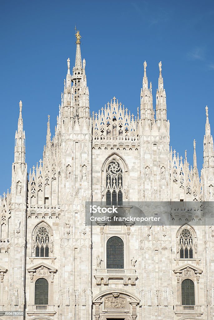 Cúpula da Catedral de Milão, o local-Itália. - Foto de stock de Arquitetura royalty-free