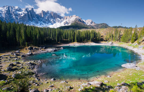 istock Idyllic Italian mountain lake landscape. 1506936309