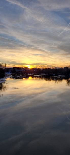 istock January sunset on the Rideau River (2) 1507073501