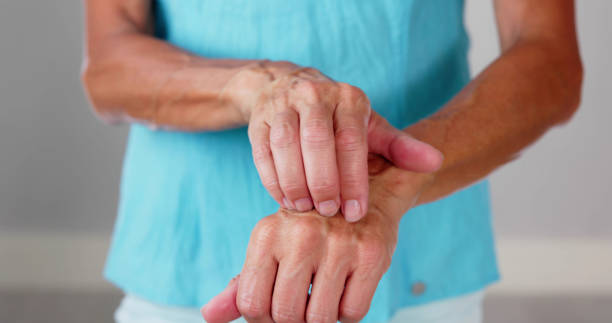 istock Woman Scratching Itching Body Skin 1507230036