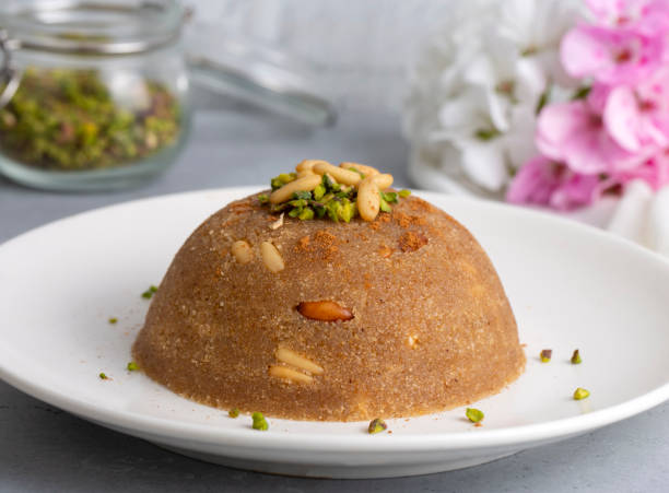 istock Traditional Turkish semolina sweet desert halva (Turkish name; irmik helvasi) 1507531477