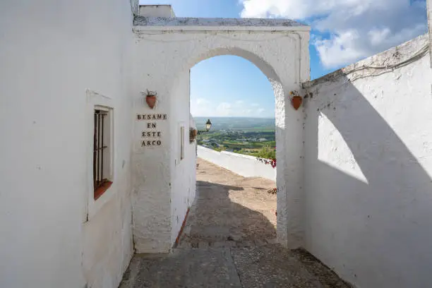 Besame en este arco  (Kiss me in this arc) at Abades Viewpoint - Arcos de la Frontera, Cadiz, Spain