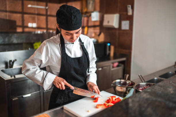 istock Vietnamese Chef Gets the Red Pepper Sliced 1507973756