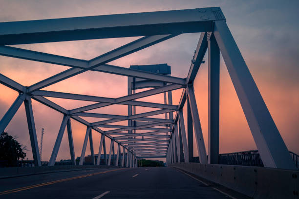 istock Abstract geometry of an old metal bridge 1508163813