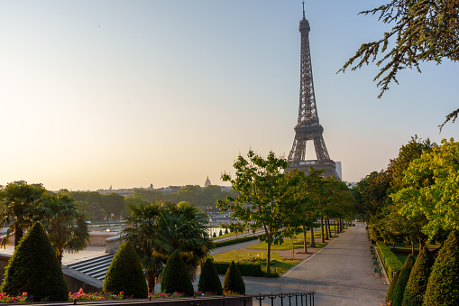 Paris skyline: Tour Eiffel (Eiffel Tower) in retro style; high noise added