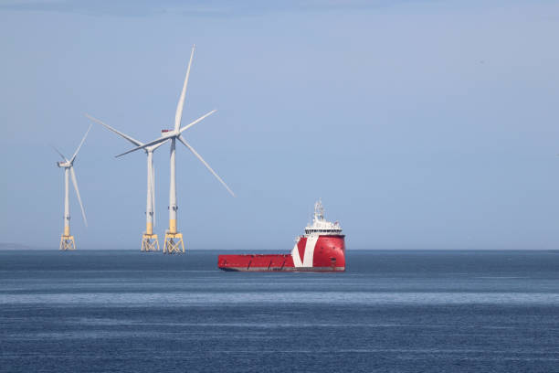 istock Oil supply boat 1508588256