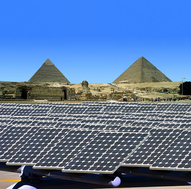 Paneles solares en Egipto - foto de stock