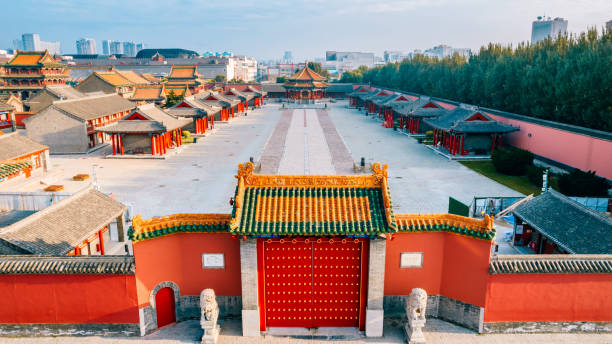 Scenery of The Imperial Palace of Shenyang and the city skyline in Shenyang, Liaoning, China Scenery of The Imperial Palace of Shenyang and the city skyline in Shenyang, Liaoning, China shenyang stock pictures, royalty-free photos & images