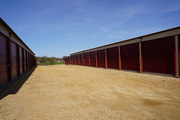 istock Red and Tan storage units holding the owner's property. 1508889482