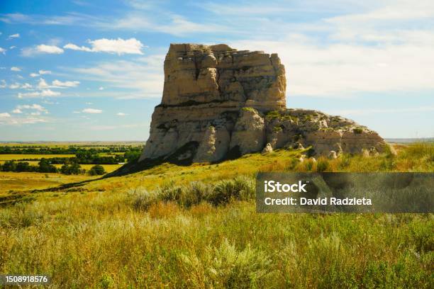 Scotts Bluff National Mobnument Stock Photo - Download Image Now - Chamber of Commerce, Color Image, Covered Wagon
