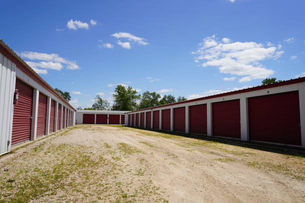 istock Red and Tan storage units holding the owner's property. 1508920766