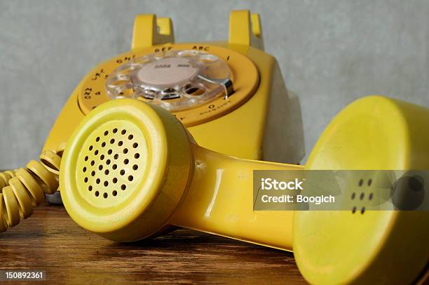 Retro Amarelo Marcador De Telefone - Fotografias de stock e mais imagens de Amarelo - Amarelo, Estilo retro, Fora de moda - Estilo