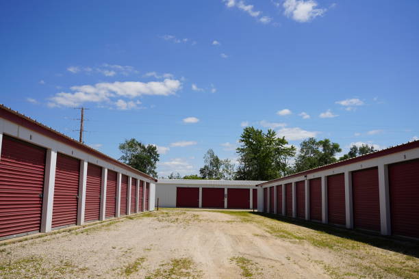 istock Red and Tan storage units holding the owner's property. 1508923963