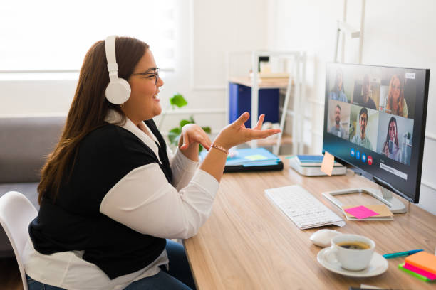 istock Profile of a fat woman working and having a video call 1508977555