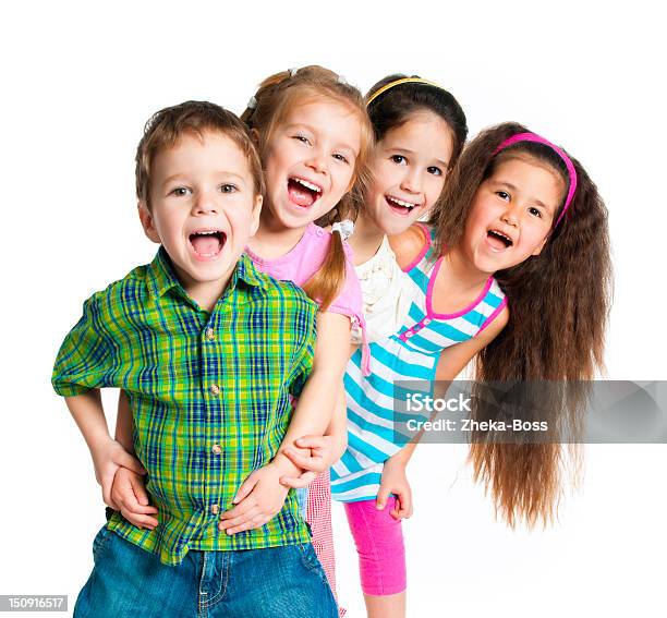 Fröhlich Hübsche Kinder Posieren Mit Einem Weißen Hintergrund Stockfoto und mehr Bilder von Vorschulkind