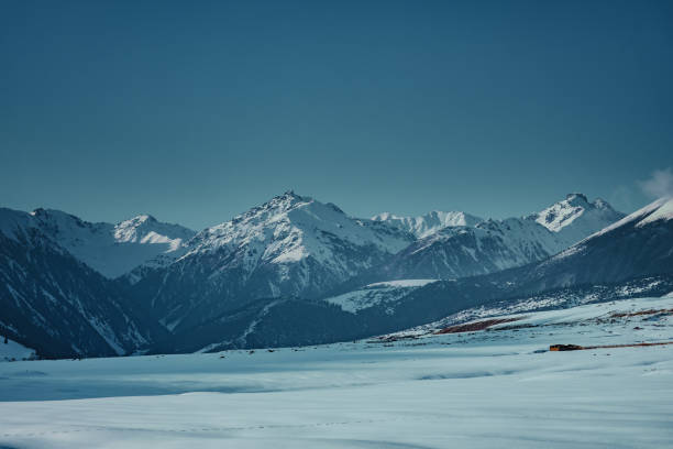 istock Mountains winter Kyrgyzstan landscape 1509183747