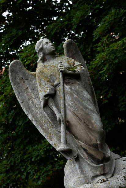 istock trumpet angel ready to play 1509185833
