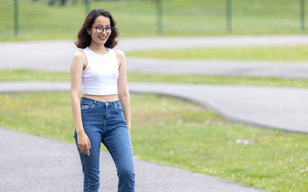 istock Young woman is walking on the outside. 1509194253