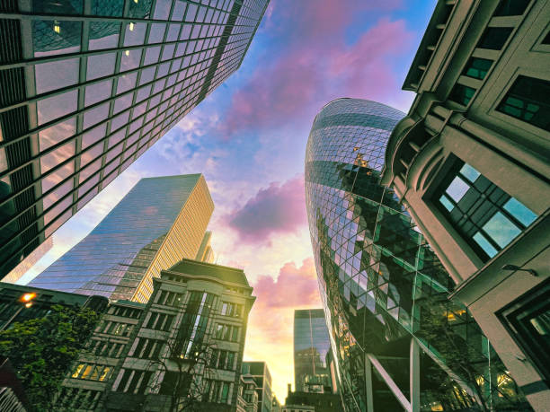 City of London office buildings at dawn City of London office buildings at dawn financial districts stock pictures, royalty-free photos & images