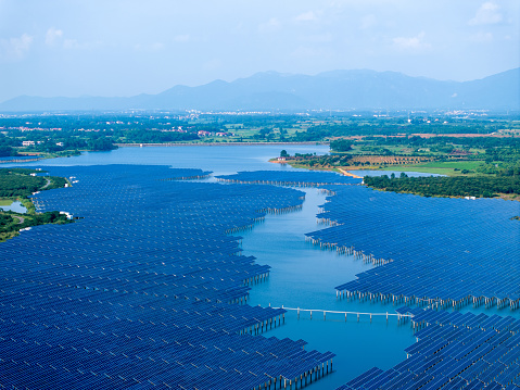 Large-scale photovoltaic power station