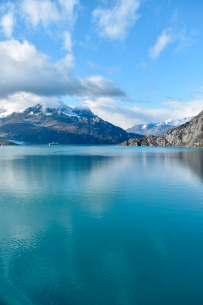 istock Sunny day in the Glacier Bay Basin, Alaska 1509283856