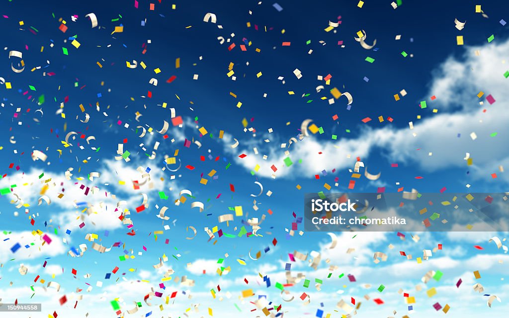 Colorati Coriandoli e stelle filanti nel cielo - Foto stock royalty-free di Sfondi
