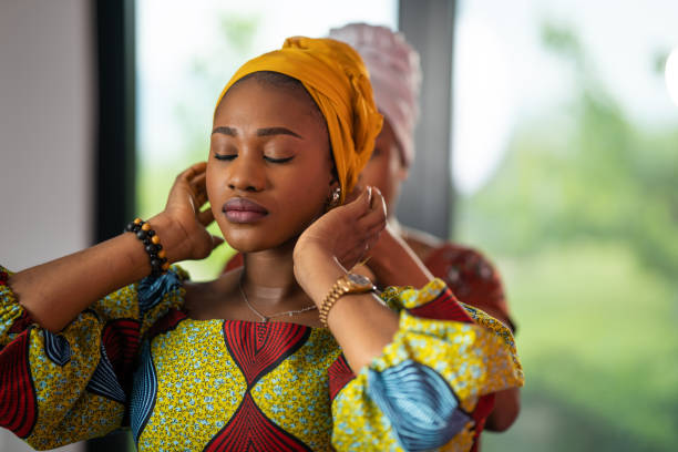 istock Fashionable black woman 1509820193