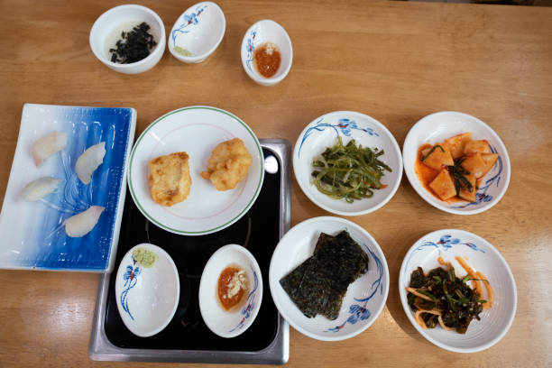 istock Korean Table d'hote eaten at a traditional Korean restaurant 1510073406