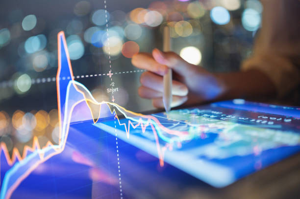 istock investing in a mutual fund with AI analysis 1510290533