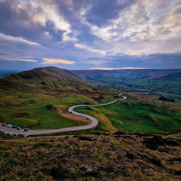 istock Captivating Mam Tor Sunset: A Breathtaking Evening View 1510636062