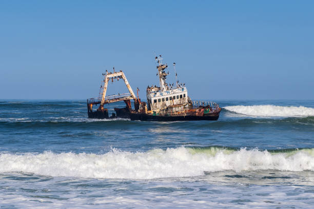 istock Wrecked trawler off the skeleton coast 1510709514