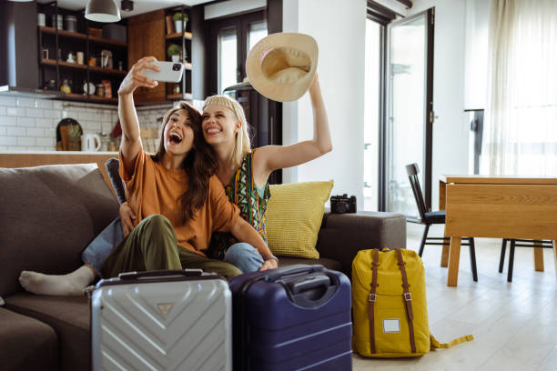 istock Lesbian Couple Preparing for Wanderlust 1510886087
