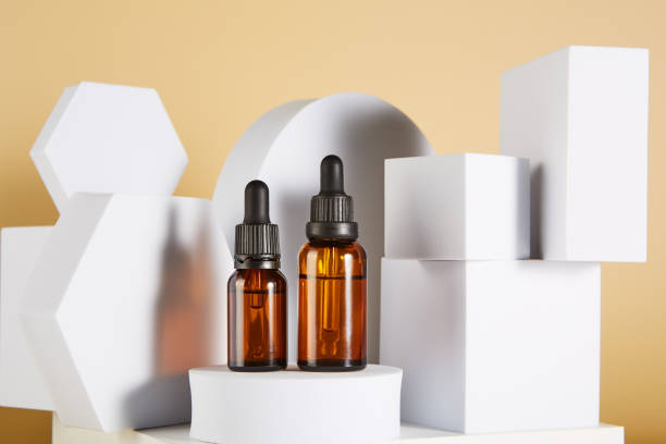 istock Dropper vials mock-ups, cosmetic glass containers. 1511164943