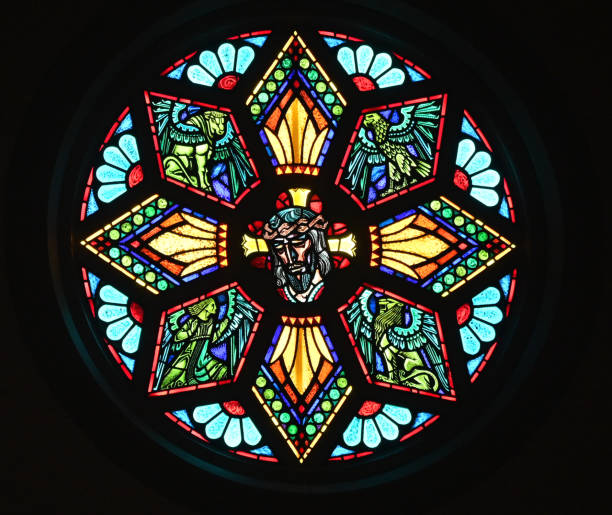 gesù in vetro colorato - stained glass glass art church foto e immagini stock