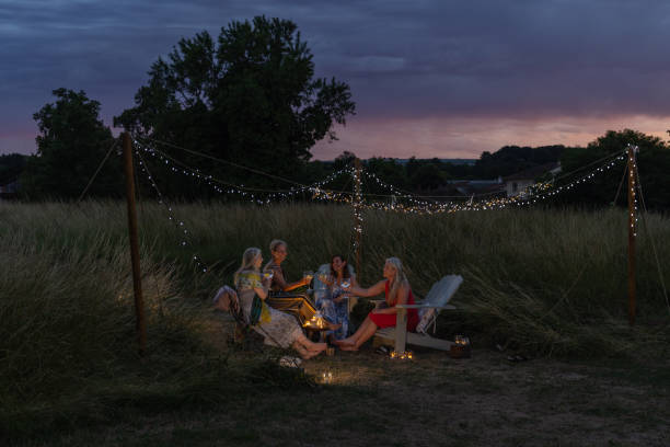 istock Soaking in The Atmosphere with Friends 1511418943